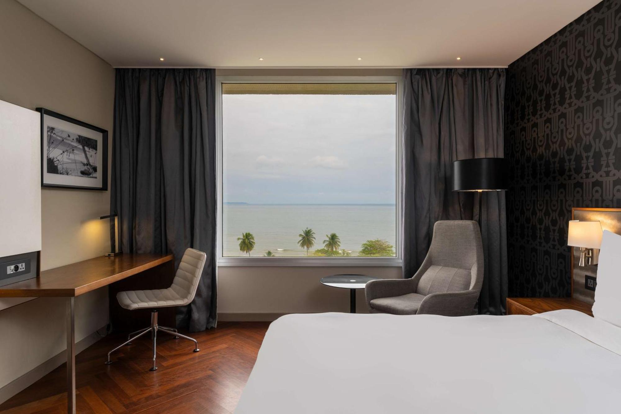 Radisson Blu Okoume Palace Hotel, Libreville Extérieur photo