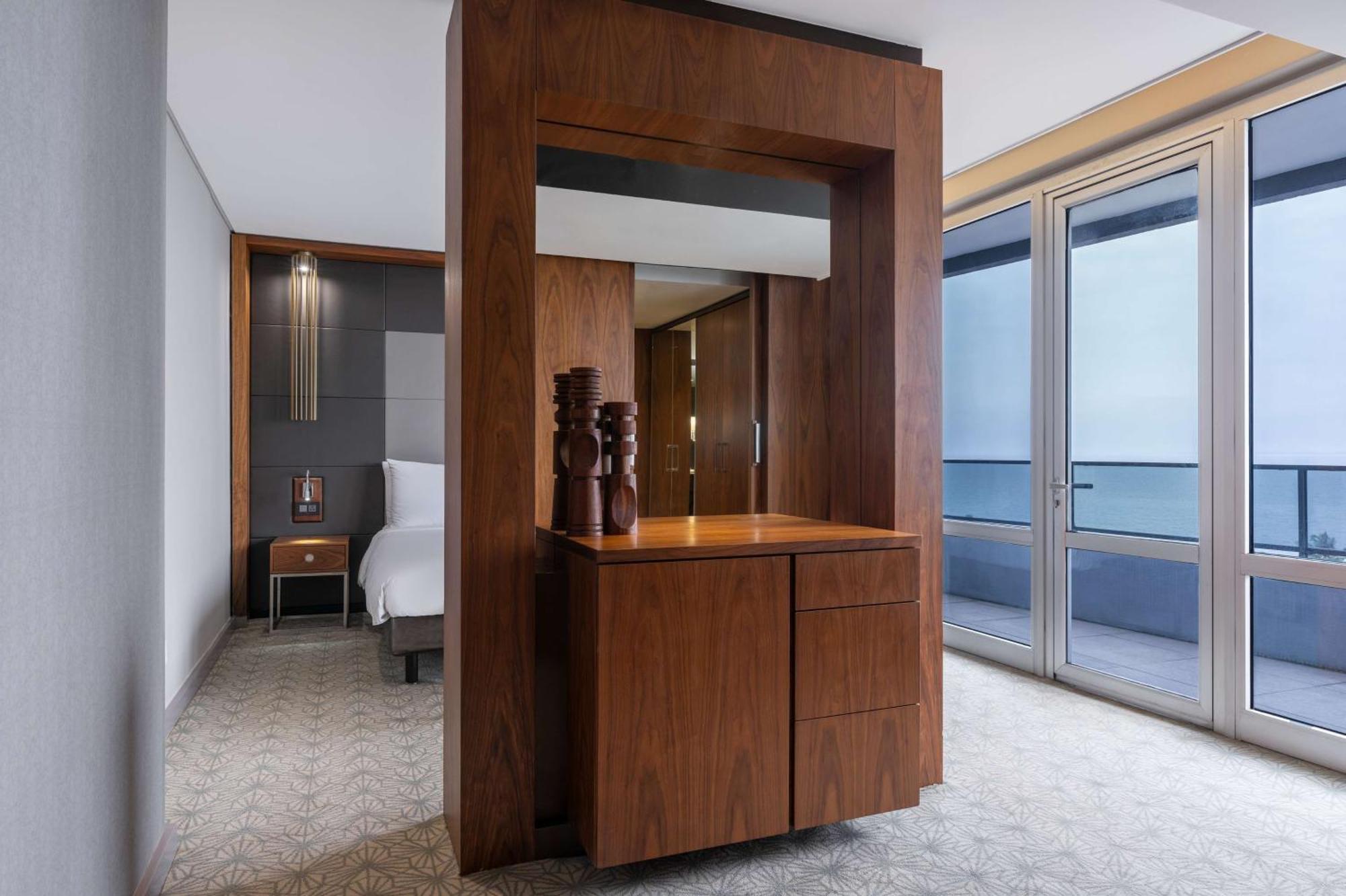 Radisson Blu Okoume Palace Hotel, Libreville Extérieur photo
