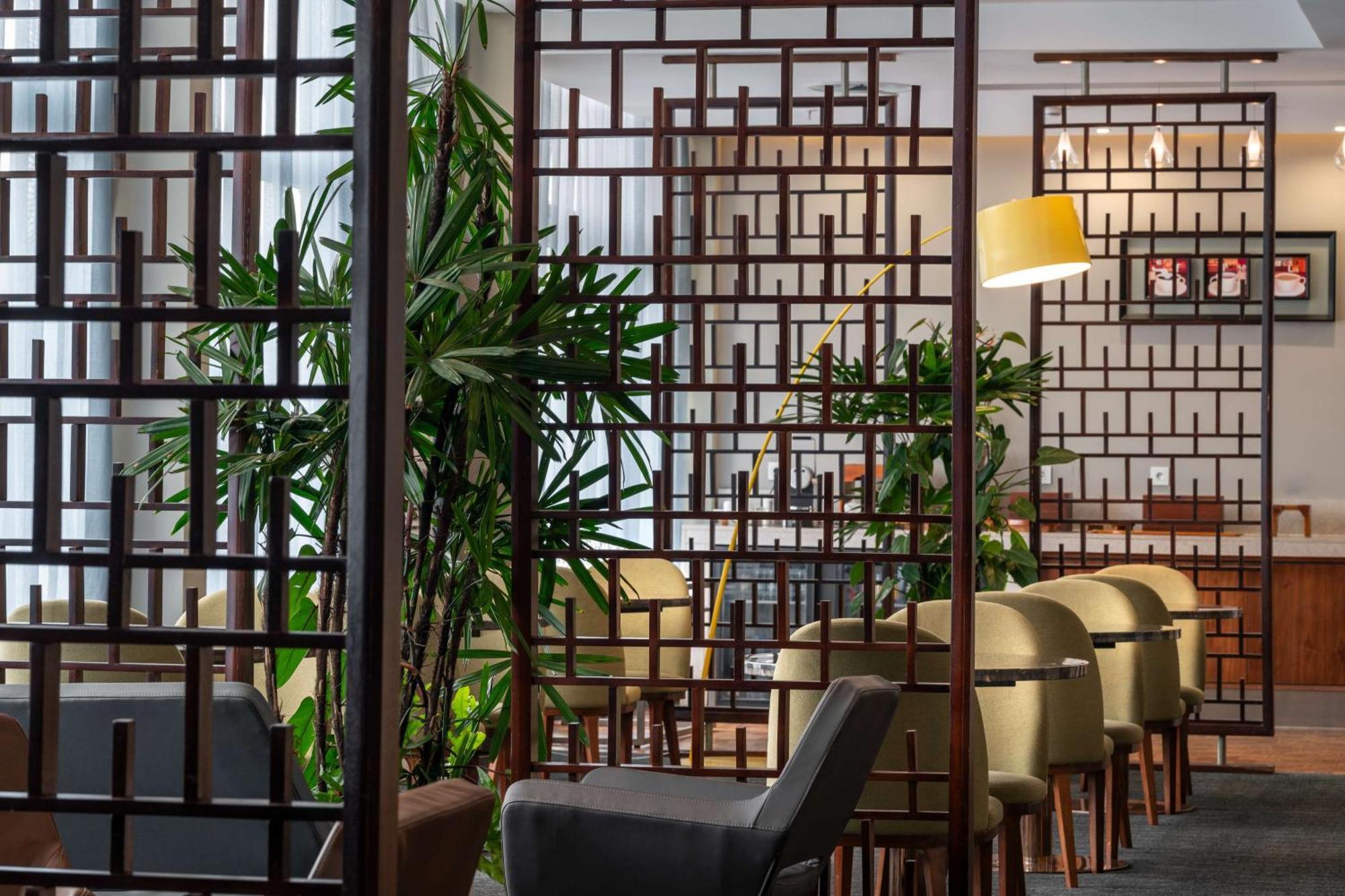Radisson Blu Okoume Palace Hotel, Libreville Extérieur photo