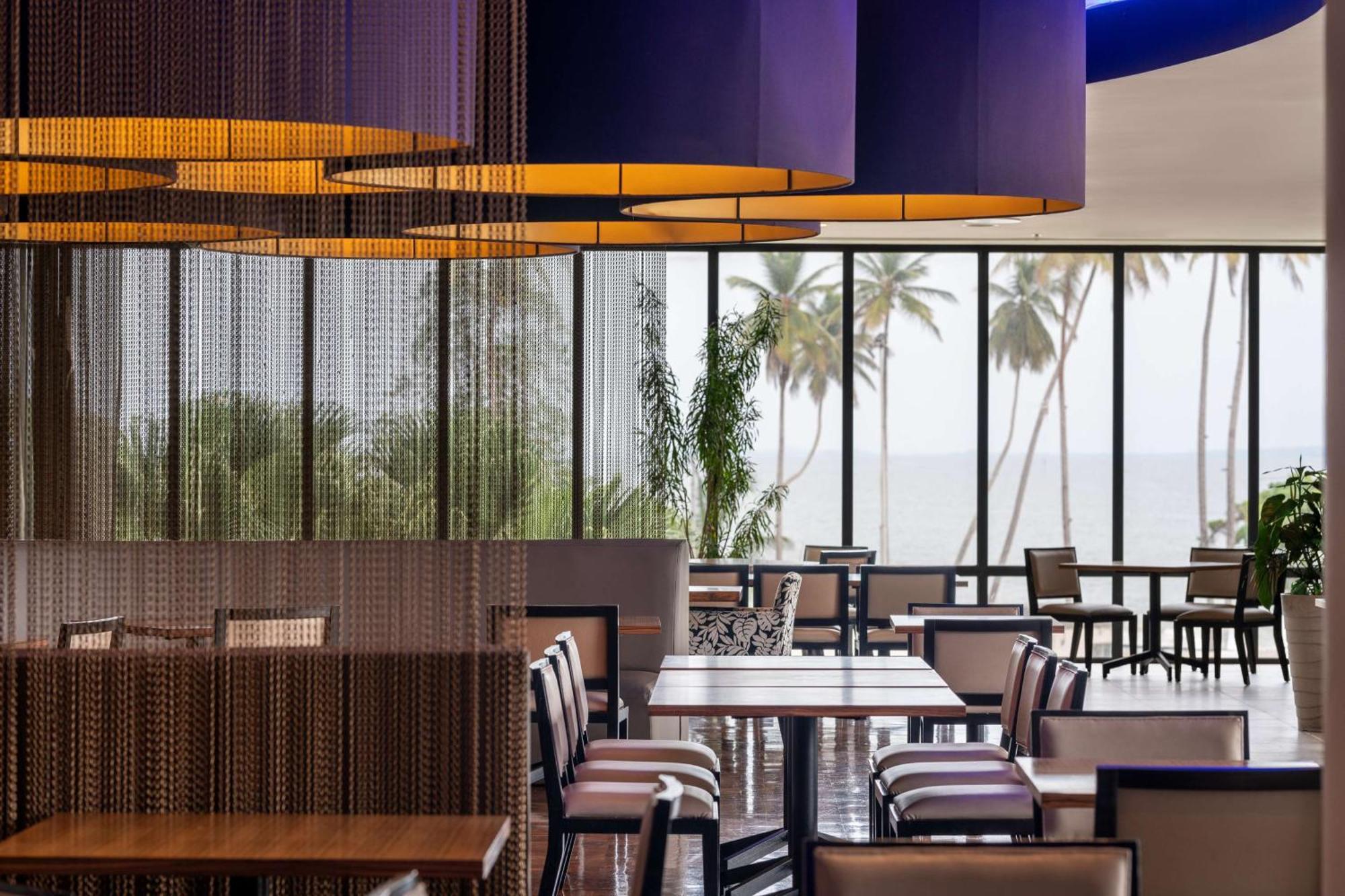 Radisson Blu Okoume Palace Hotel, Libreville Extérieur photo