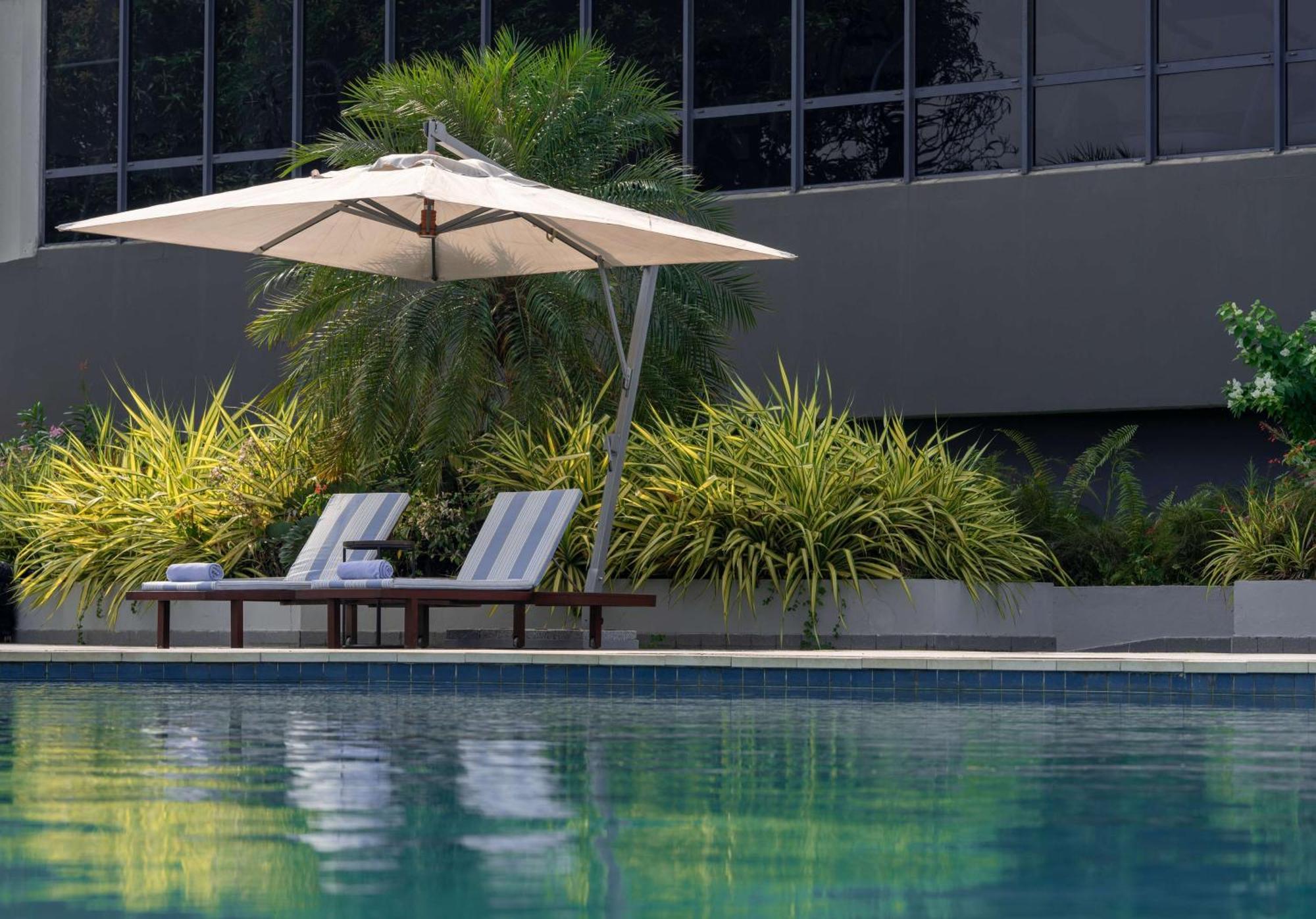 Radisson Blu Okoume Palace Hotel, Libreville Extérieur photo