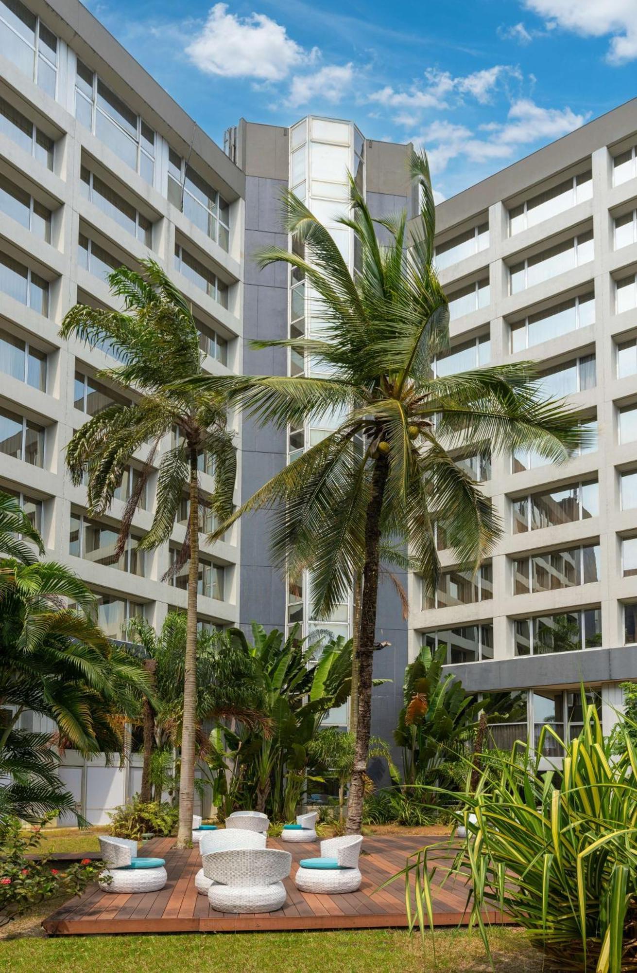 Radisson Blu Okoume Palace Hotel, Libreville Extérieur photo