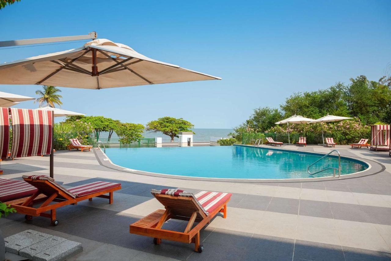 Radisson Blu Okoume Palace Hotel, Libreville Extérieur photo